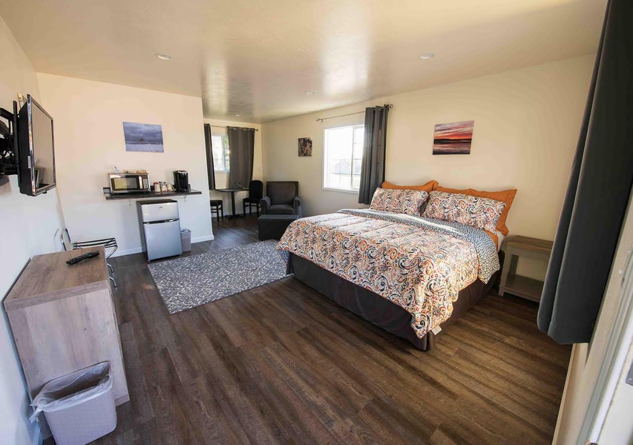 Pacific City Inn Buitenkant foto